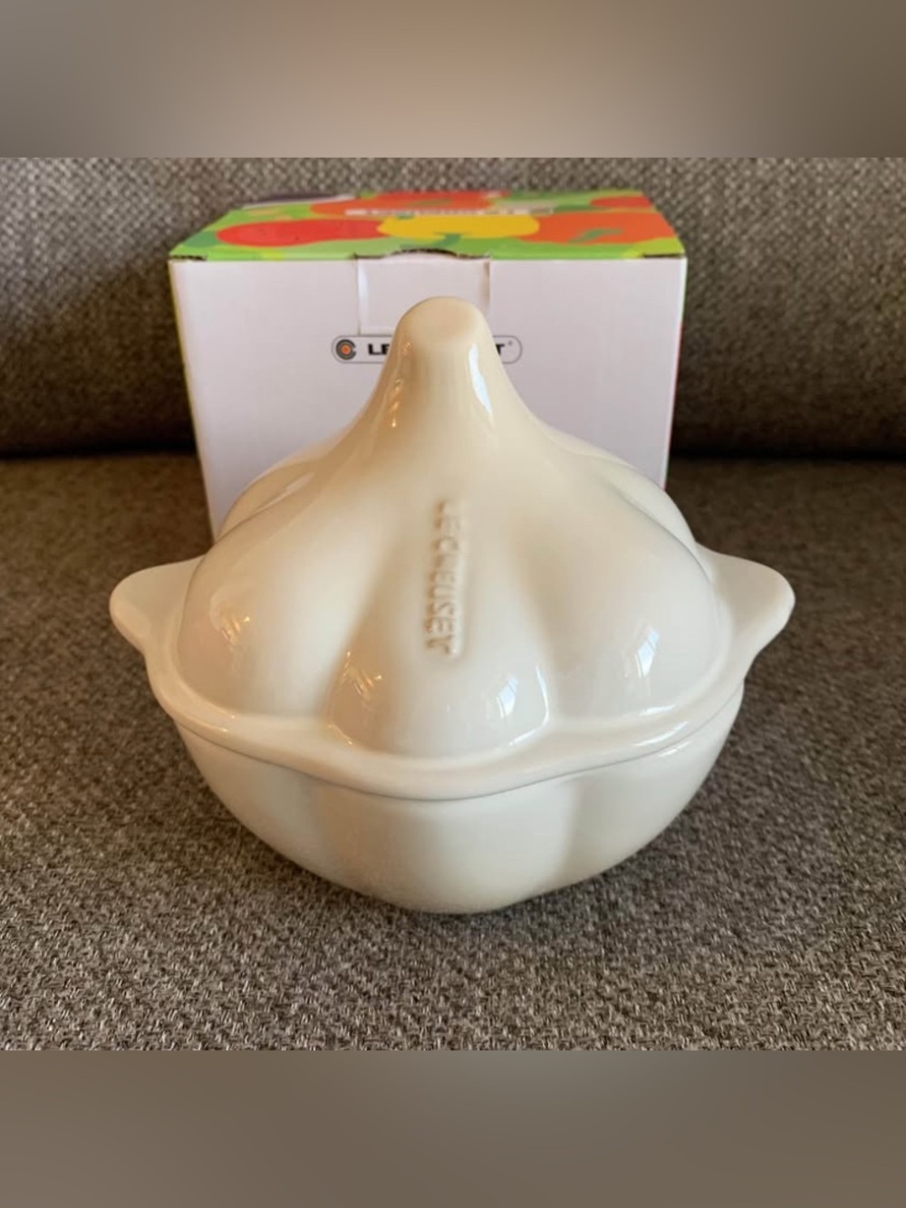 BNIB Le Creuset 300ml Petite Garlic Casserole Mini Cocotte Meringue